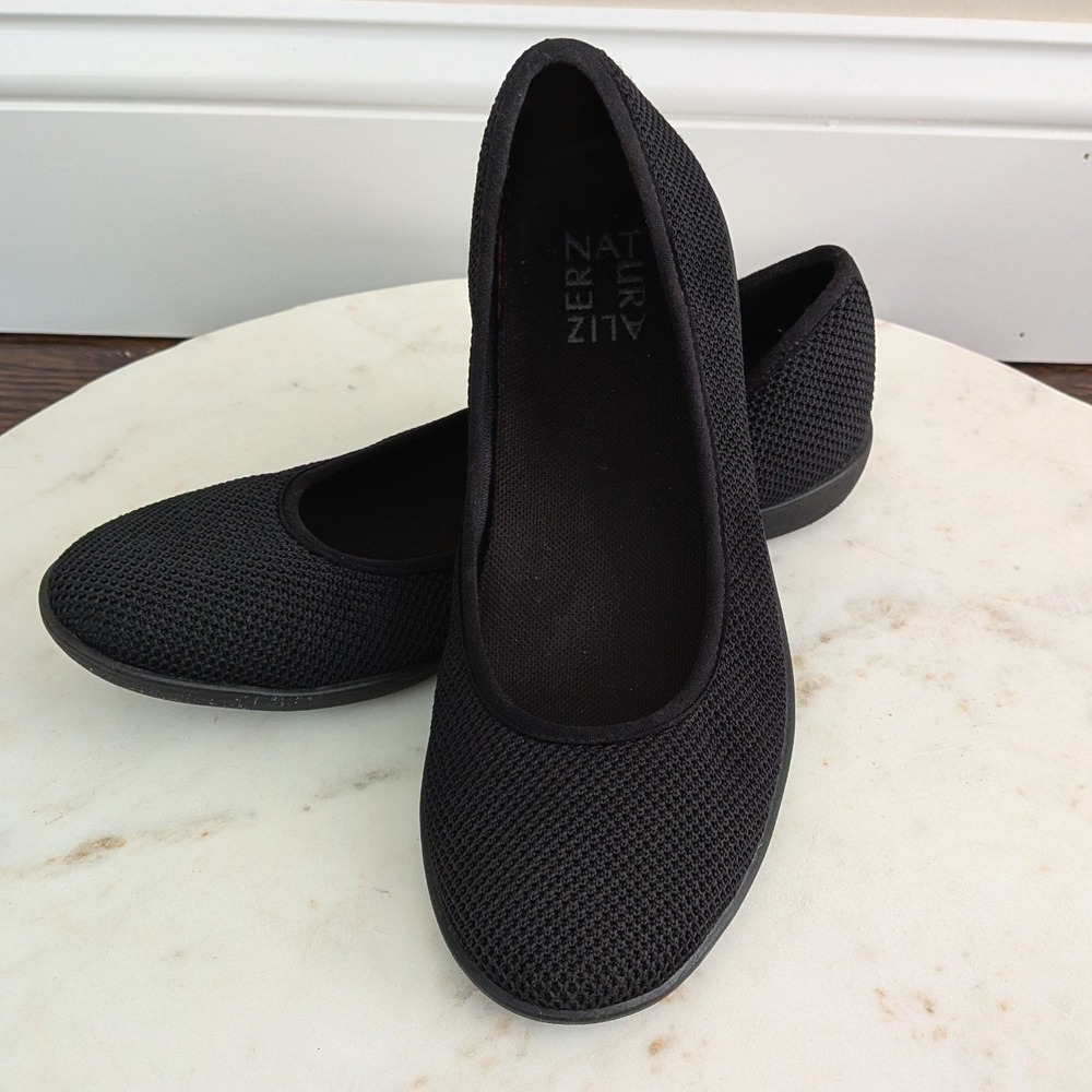 Naturalizer Womens Size 7W Black Knit Ballet Flats Slip On Comfort Shoes